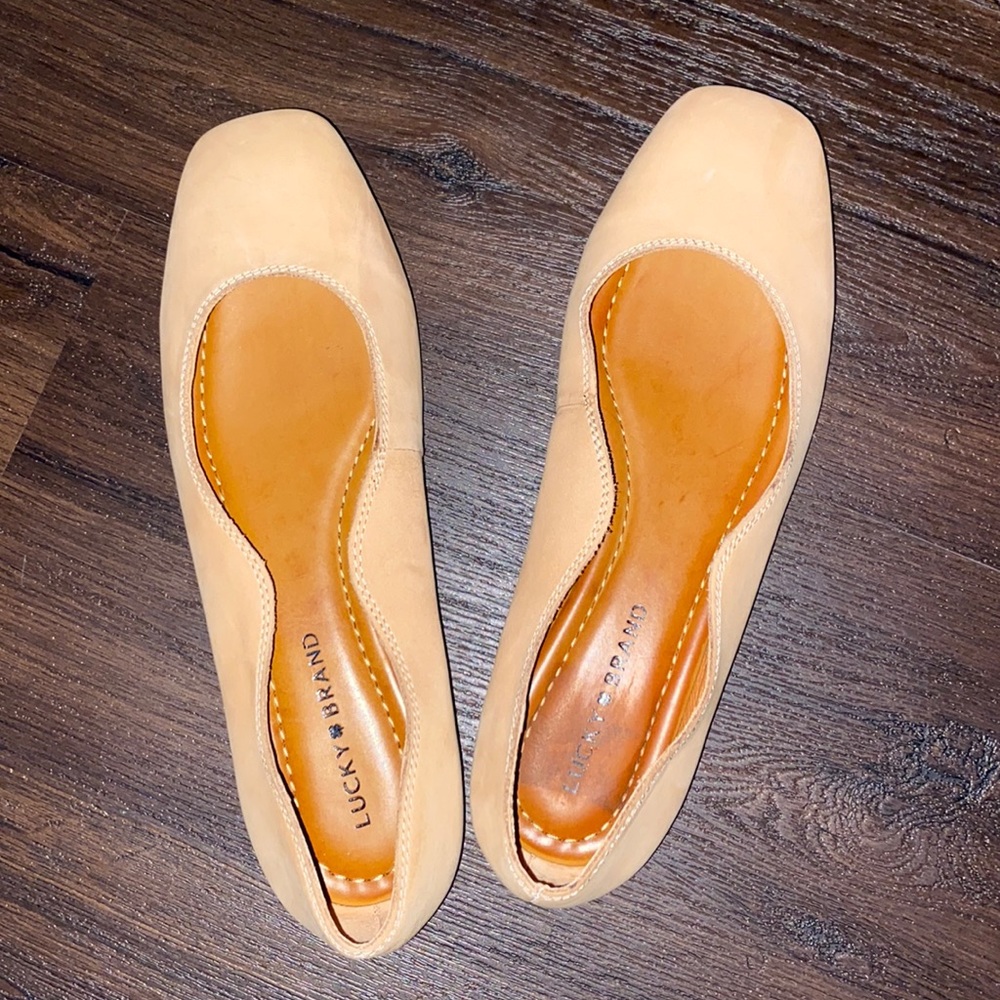 Lucky Brand Scallop Edge Flats